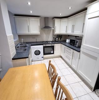3 bedroom terraced house to rent, Huge 3 Bed House close to Knowledge Quarter