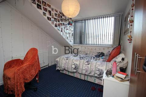 6 bedroom terraced house to rent, 4 Ebor Mount, Hyde Park, Leeds LS6