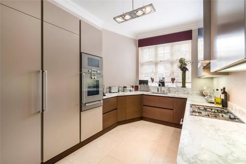4 bedroom flat to rent, Mount Street, Mayfair, London