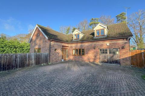 4 bedroom detached house to rent, Newmarket Road, Cheveley, Newmarket, Suffolk, CB8