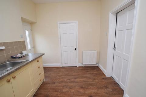 2 bedroom terraced house to rent, Edward Terrace, New Kyo