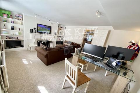 undefined, SE1