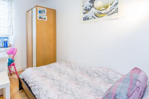 3 bedroom flat to rent, NW1