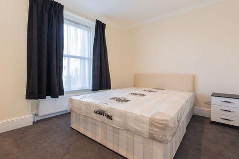 2 bedroom flat to rent, WC1X