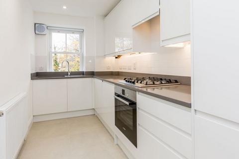 3 bedroom flat to rent, WC1X