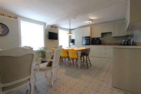 3 bedroom semi-detached house for sale, Manor Road, Deal, CT14