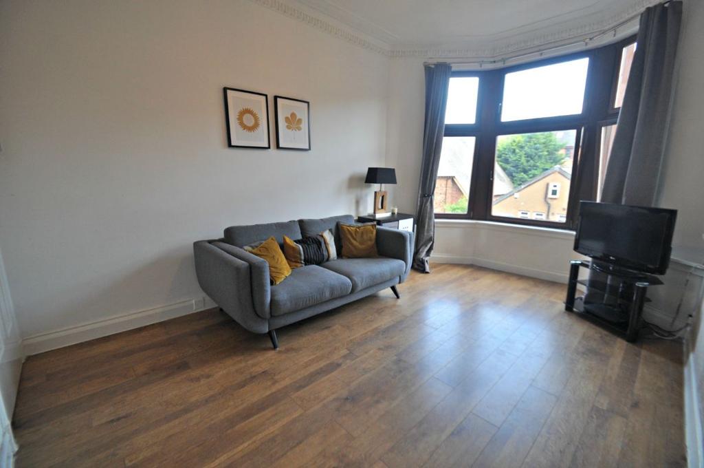 1 3, 18 Garry Street, Glasgow, G44 4AY 1 bed flat £550 pcm (£127 pw)