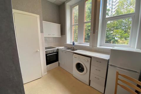 Studio to rent, Napier Court, Durley Gardens, Bournemouth