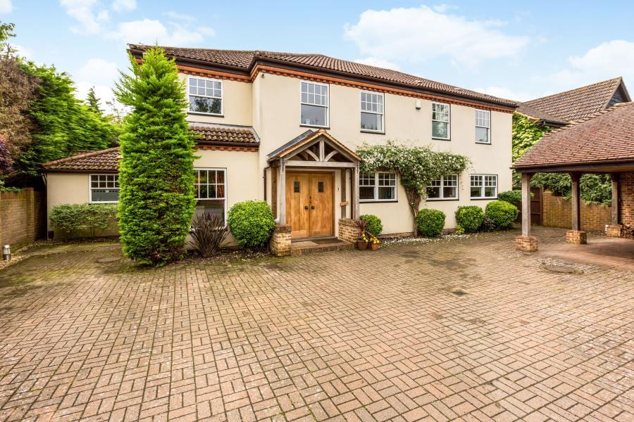 Coopers Hill Lane, Englefield Green, Surrey, TW20 0JX 4 bed detached