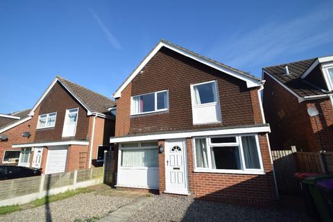 5 bedroom detached house to rent - 7 High Meadows