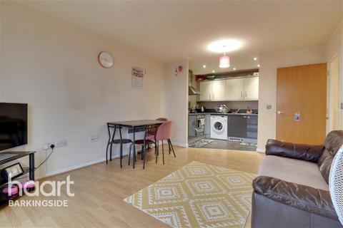 2 bedroom flat to rent, Regal House - Newbury Park - IG2