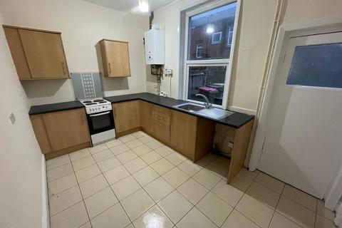 3 bedroom terraced house to rent, Broughton Street Preston PR1 7US