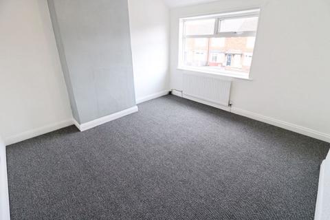 2 bedroom terraced house to rent, Brooklands Road, Spring Bank West