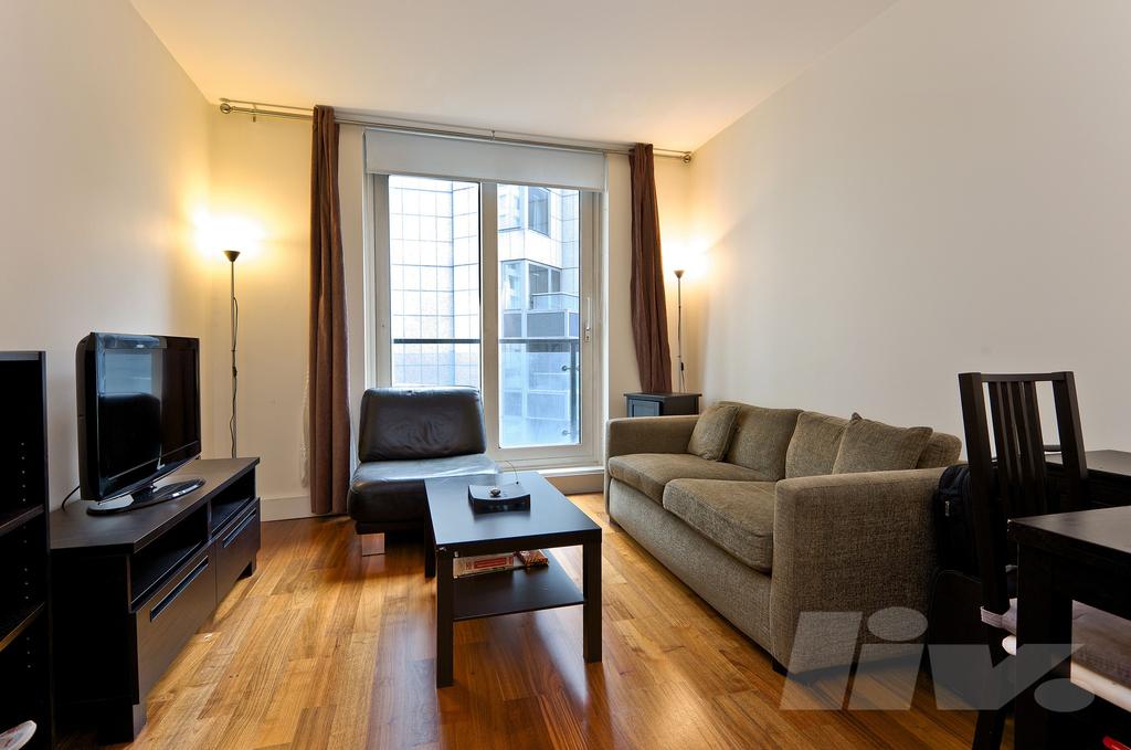 Balmoral Apartments, Praed Street, Paddington, W2 1 bed flat £1,885