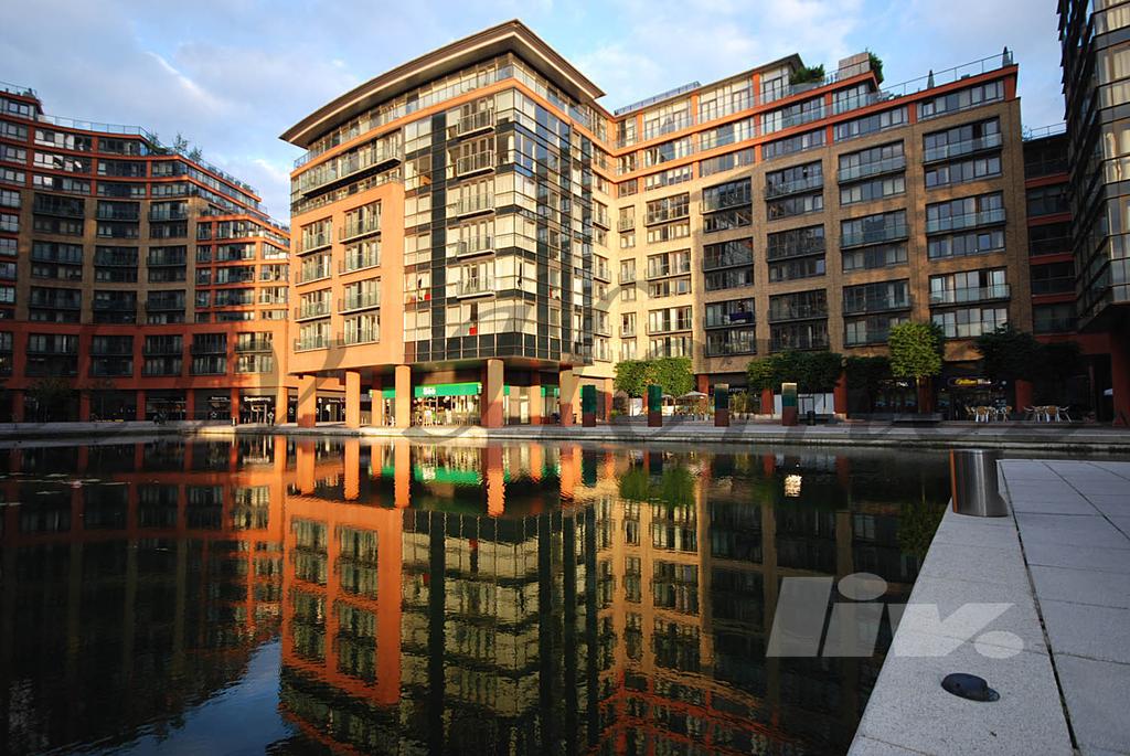 Balmoral Apartments, Praed Street, Paddington, W2 1 bed flat £1,885