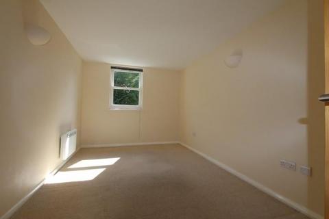 1 bedroom flat to rent, Adrian Nicholas Court, Silver Street, Enfield, EN1