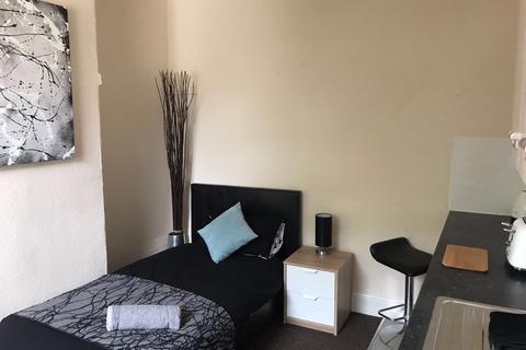1 bedroom in a house share to rent - 200 Lea Road, Pennfields, Wolverhampton, West Midlands, WV3