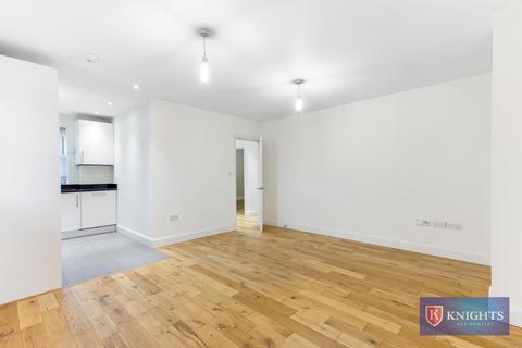 2 bedroom flat to rent, Oakleigh Road North, London, N20