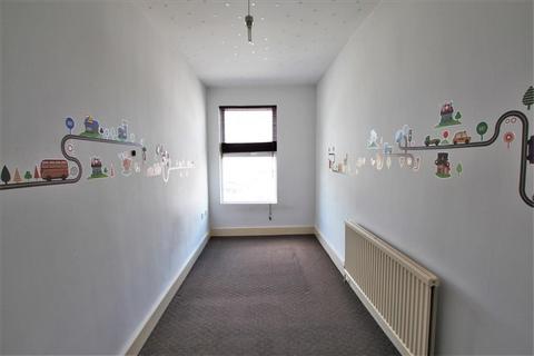 2 bedroom flat for sale, Turnpike Lane, Turpike Lane, London, N8