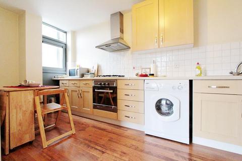1 bedroom flat for sale, The Roundway, Tottenham , London, N17