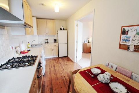 1 bedroom flat for sale, The Roundway, Tottenham , London, N17