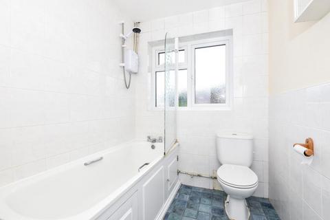 undefined, Sunbury-On-Thames,  Surrey,  TW16