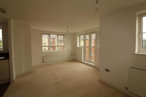 2 bedroom flat to rent, Watery Lane, Broxbourne