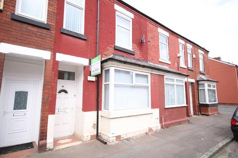 4 bedroom terraced house to rent, Manchester M14