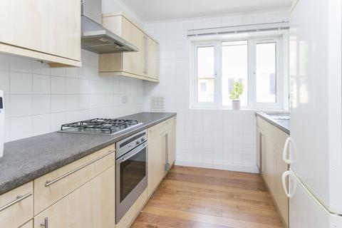 3 bedroom flat to rent, Purcell House, SW10