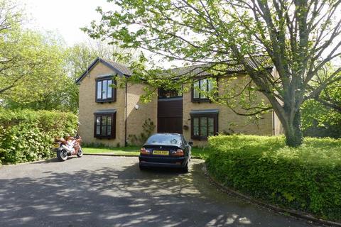 Studio to rent, Stanton Close, Cranleigh