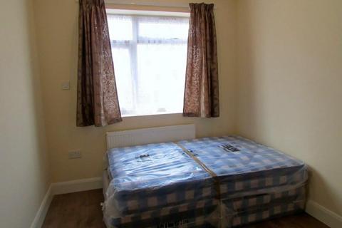 Studio to rent, EALING ROAD, WEMBLEY, MIDDLESEX, HA0 4TH