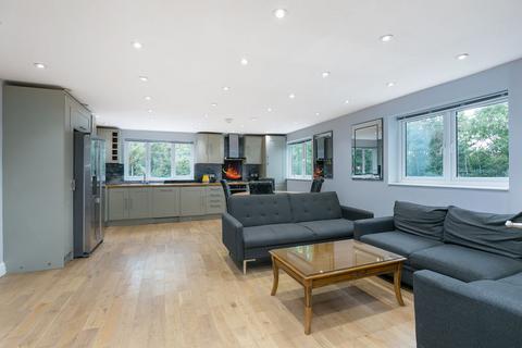 undefined, Midmoor Road, Wimbledon