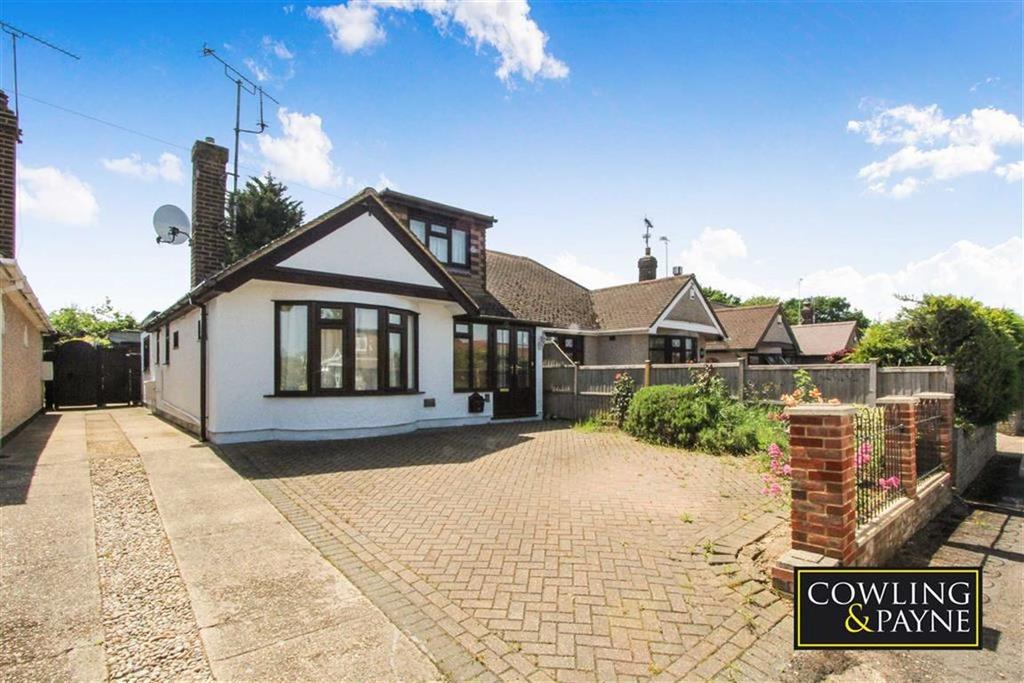 Berens Close, Wickford, Essex 2 bed chalet £280,000