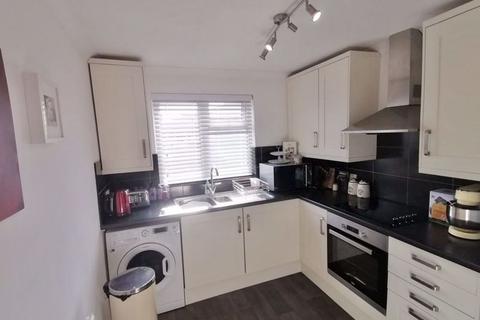 2 bedroom apartment to rent, Mount Pleasant Road, Newport