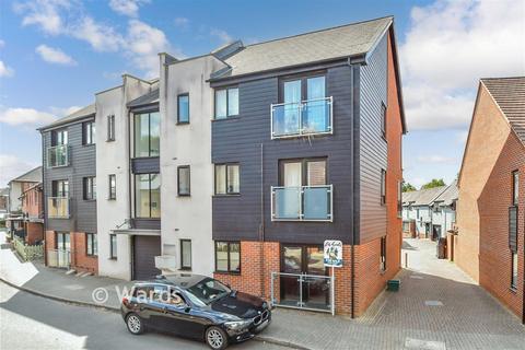2 bedroom ground floor flat for sale, Hawley Drive, Leybourne, West Malling, Kent