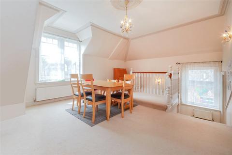 3 bedroom flat to rent, Daleham Gardens, Belsize Park, London