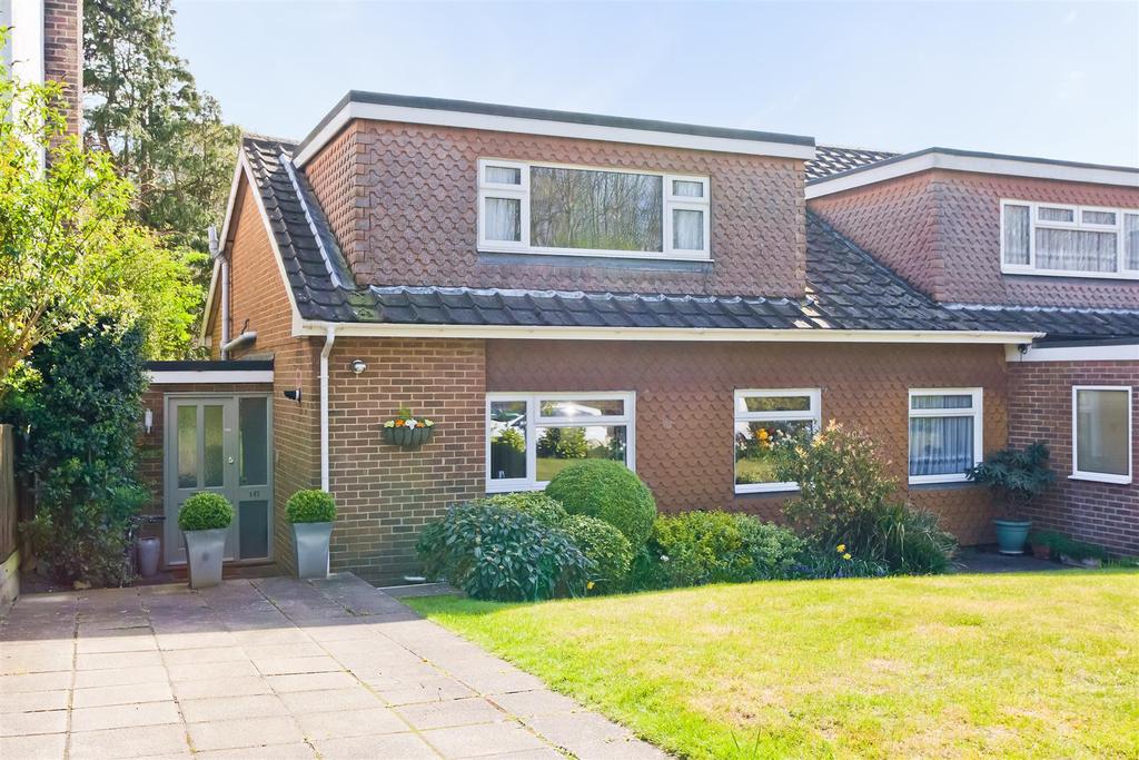 Vale Avenue, Patcham, Brighton 3 bed semidetached house £475,000