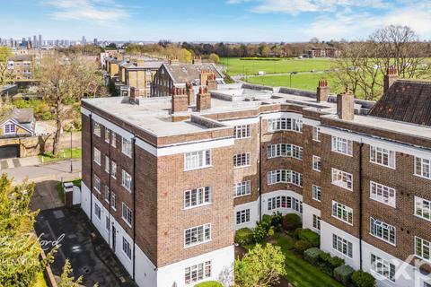 1 bedroom apartment to rent, Dartmouth Grove, London