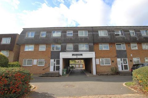 2 bedroom flat to rent, Park Court, Preston Road, Kenton