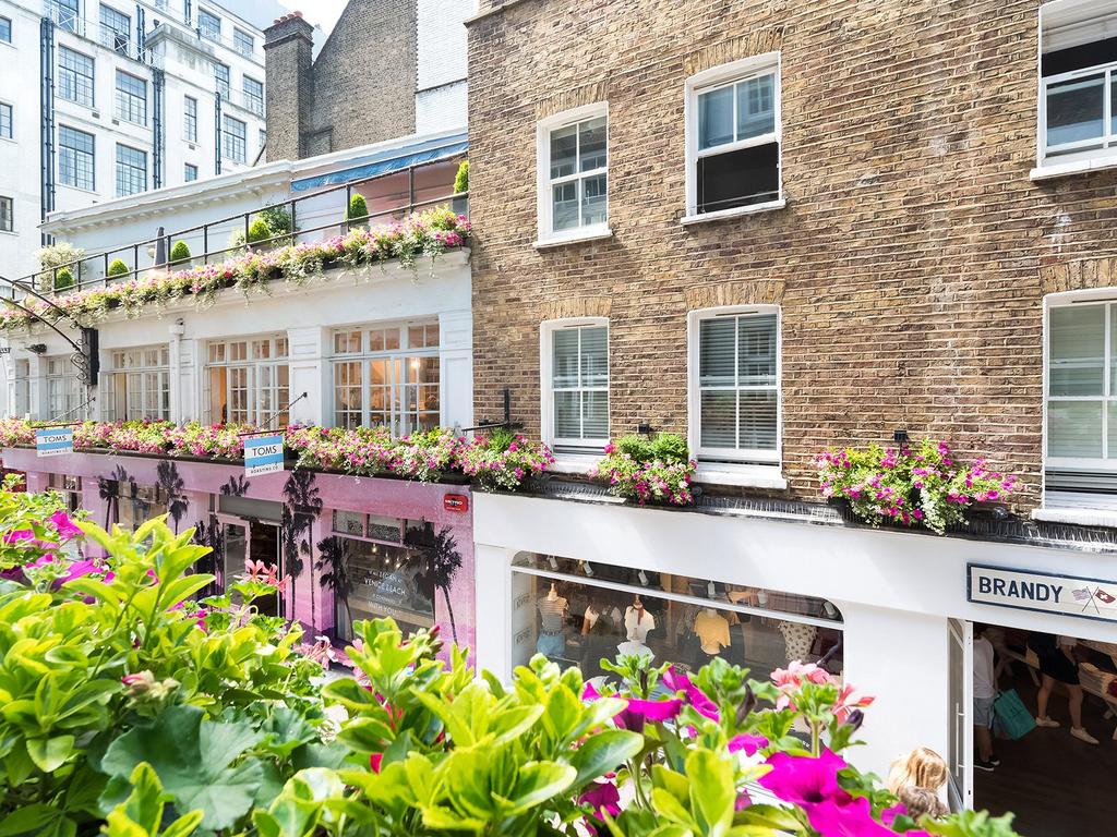Fouberts Place