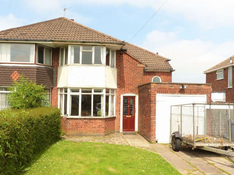 The Leasow, Aldridge 3 bed semidetached house £230,000