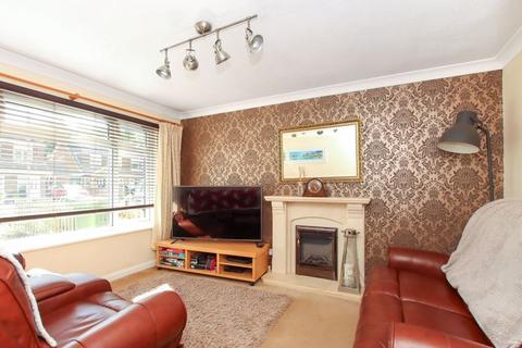 undefined, Overstrand, Aston Clinton