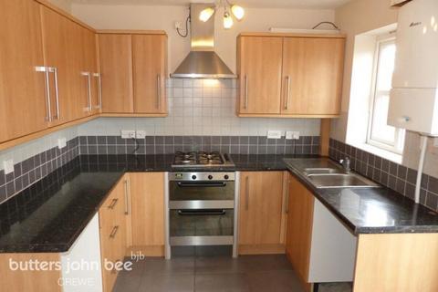 2 bedroom terraced house to rent, Whittaker Close, Crewe