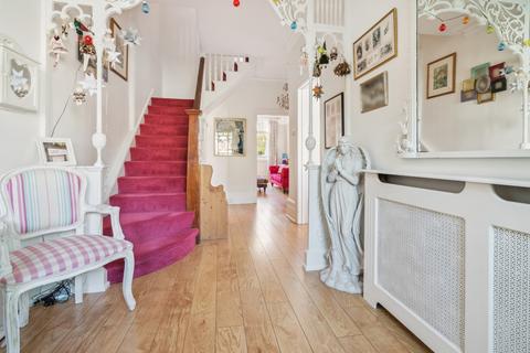 48 Love Lane, Pinner, HA5 3EX