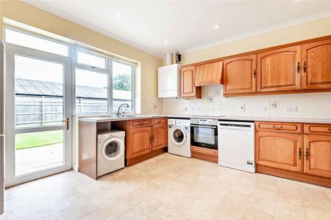 3 bedroom bungalow to rent, Gore End Road, Ball Hill, Berkshire, RG20