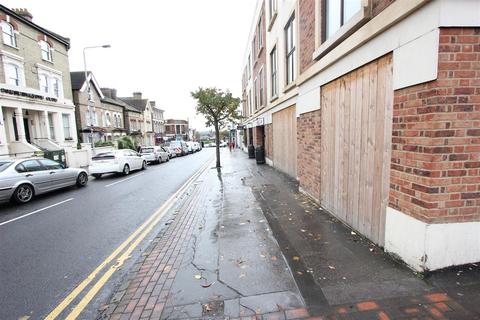 Shop for sale - South Norwood Hill, South Norwood