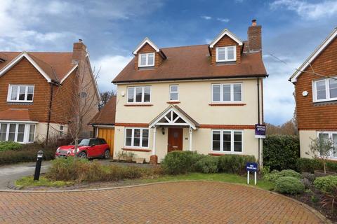 5 bedroom detached house to rent, Hurstbeech Close, Hurstpierpoint