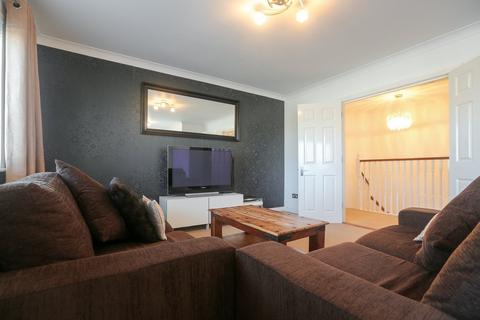 4 bedroom apartment to rent, Sovereign Court, Brighton Marina,