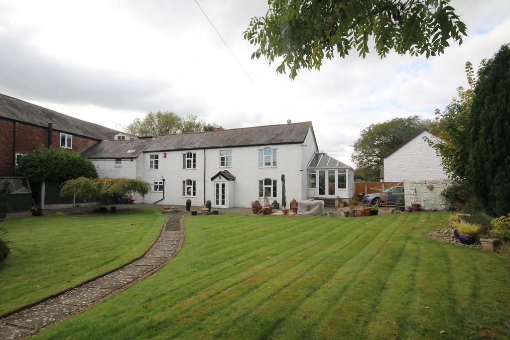 Brookhouse, Denbigh 4 bed farm house £300,000