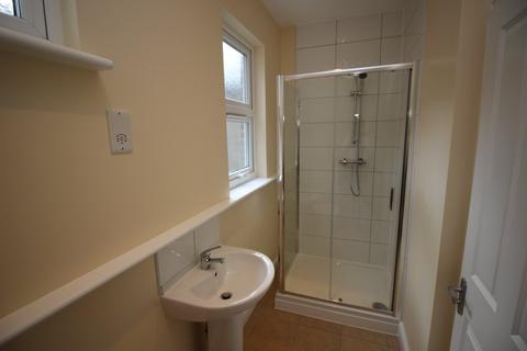 2 bedroom flat to rent, Woodlands Park Road, Turnpike Lane N15